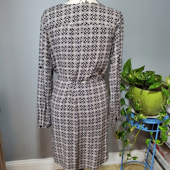 Suzy Shier long sleeve dress, small - Picture 7 of 11